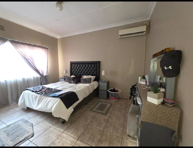 3 BEDROOM HOUSE FOR SALE IN RAVENSKLIP